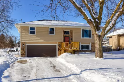 6804 NW 5th Ct, Des Moines, IA 50313