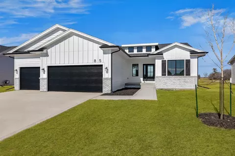 85 NW Ashley Ct, Waukee, IA 50263