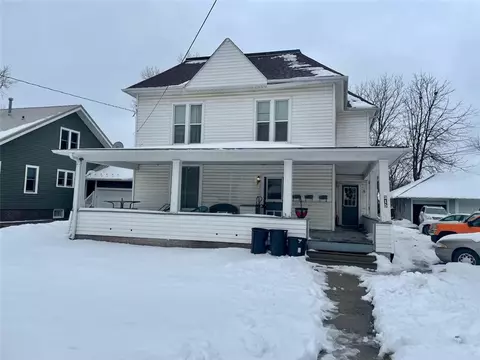 315 W 4th St S, Newton, IA 50208