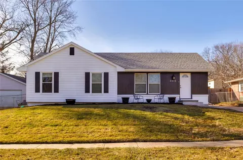 3816 79th St, Urbandale, IA 50322