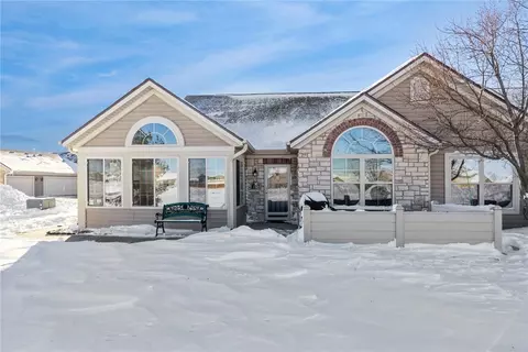 3305 SE Glenstone Dr #232, Grimes, IA 50111