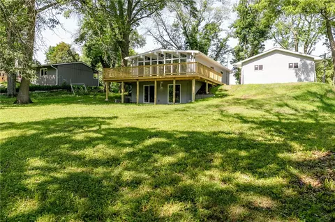 3445 SW 31st St, Des Moines, IA 50321