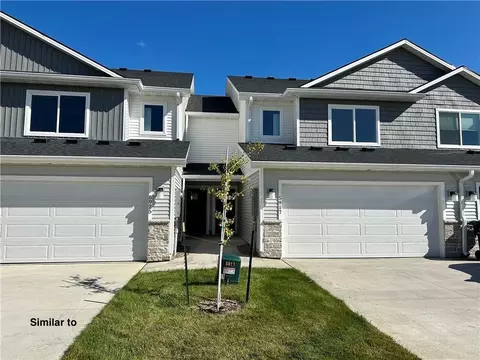 5988 NW 91st Ct, Johnston, IA 50131