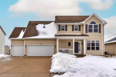 332 NW Driftwood Dr, Ankeny, IA 50023