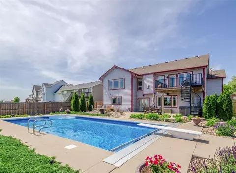 10408 Windsor Pkwy, Johnston, IA 50131