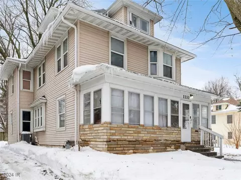1110 21st St, Des Moines, IA 50311