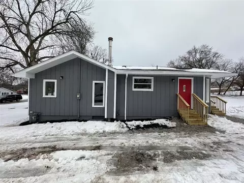 205 Titus Ave, Des Moines, IA 50315