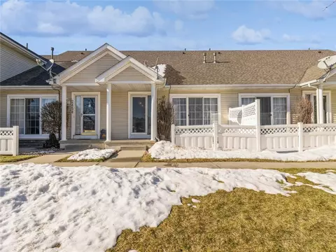 2452 NW Heritage Ave, Ankeny, IA 50023