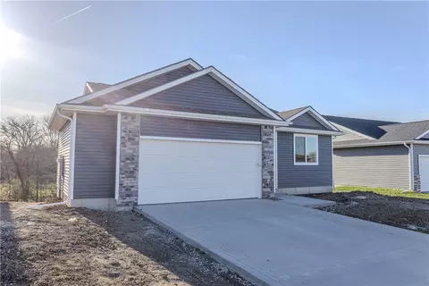 2205 26th Ave SW, Altoona, IA 50009