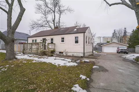 304 2nd St SE, Bondurant, IA 50035