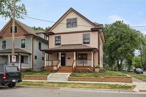 1103 24th St, Des Moines, IA 50311
