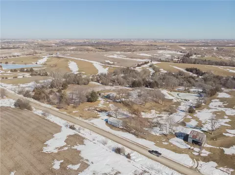 1704 Violet Ave, Thayer, IA 50254