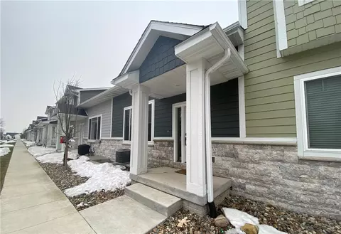 447 Spring Crest Ln, Waukee, IA 50263