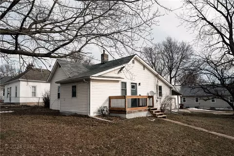 117 S Attica Rd, Knoxville, IA 50138