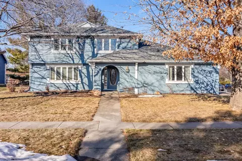 2803 Torrey Pines Cir, Ames, IA 50010