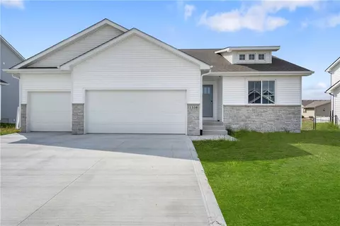 1108 NW Benjamin Dr, Ankeny, IA 50023