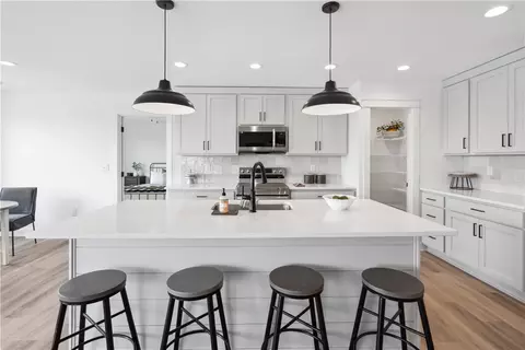 25115 Eagle Vista Dr, Adel, IA 50003