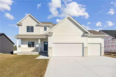 335 NW Woodmoor Dr, Waukee, IA 50263