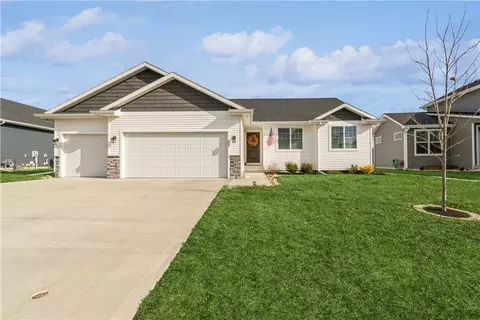 51 SE Dorr Dr, Pleasant Hill, IA 50327