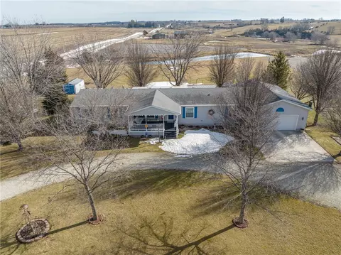2662 Norwood Ave, Peru, IA 50222