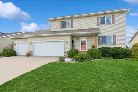305 Walnut Dr NW, Bondurant, IA 50035