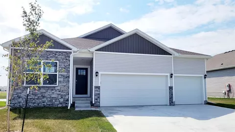 5518 NE Seneca Dr, Ankeny, IA 50021