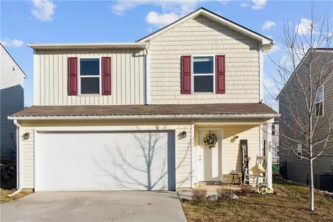 207 Maple Ave, Norwalk, IA 50211