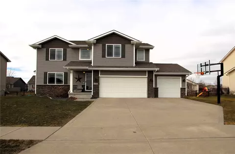 1704 NW Boulder Ridge Ln, Ankeny, IA 50023