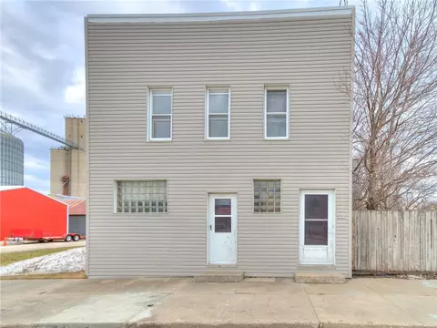 108 Main St, Williams, IA 50271