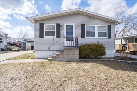 2515 NW 17th St, Ankeny, IA 50023
