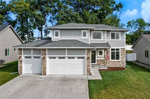 1600 Seagrass Ave, Polk City, IA 50226
