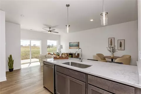 700 Greenwell Pl, Norwalk, IA 50211