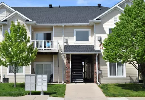 1210 NE 6th Ln #I7, Ankeny, IA 50021