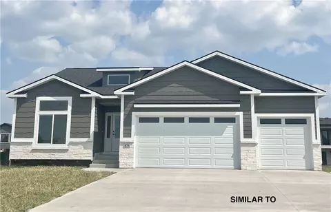 870 NW Prairie Rose Ln, Waukee, IA 50263