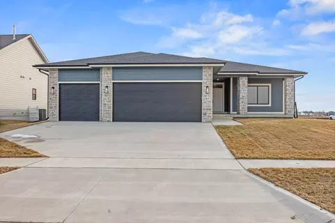 2817 NW 28th St, Ankeny, IA 50023
