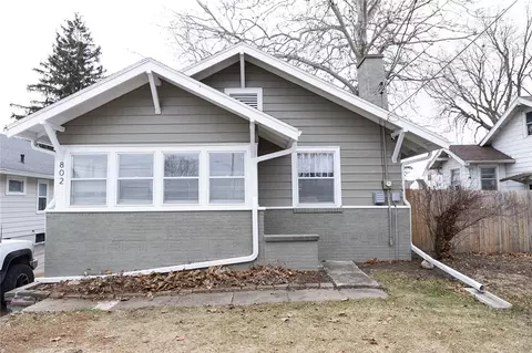 802 Rose Ave, Des Moines, IA 50315