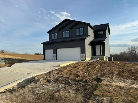 708 W Walnut Pl, Norwalk, IA 50211