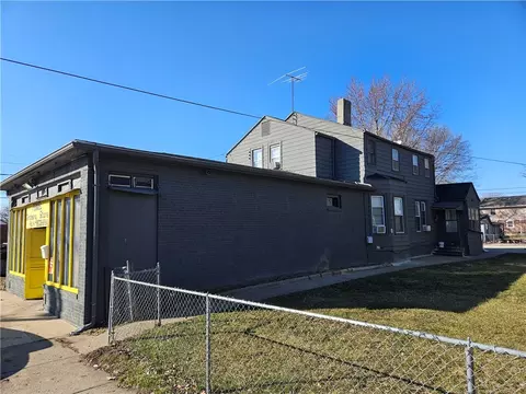 1217 Forest Ave, Des Moines, IA 50314