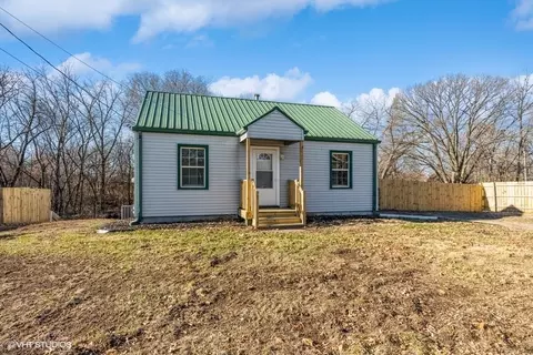 727 Riverside Ln, Ottumwa, IA 52501