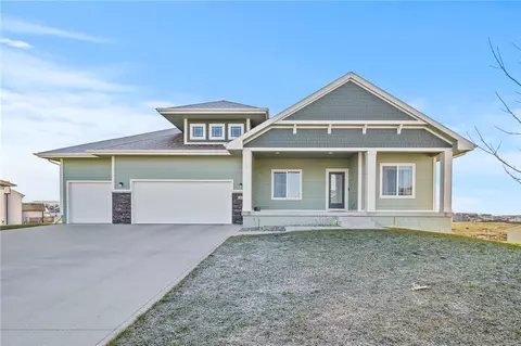 2623 7th Avenue Ct SW, Altoona, IA 50009
