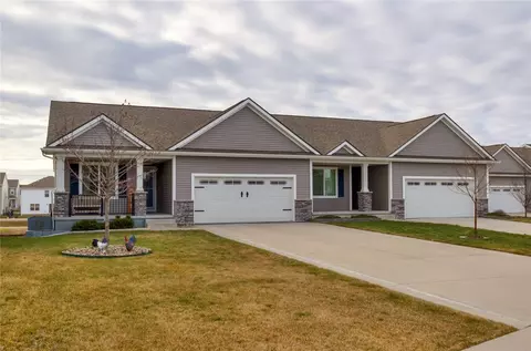 621 3rd St NW, Bondurant, IA 50035