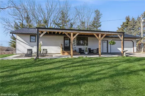 1107 S71 Hwy, Knoxville, IA 50138