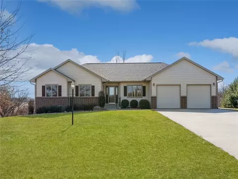 13112 Nevan Trl, Indianola, IA 50125