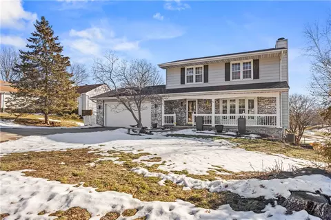 5100 Aspen Dr, West Des Moines, IA 50265
