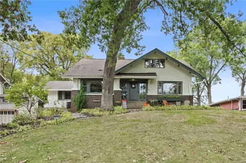 3517 Witmer Pkwy, Des Moines, IA 50310
