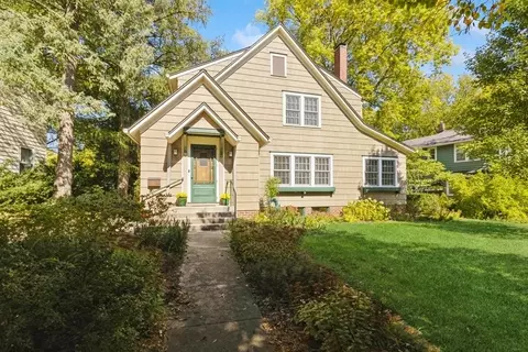 2107 Graeber St, Ames, IA 50014