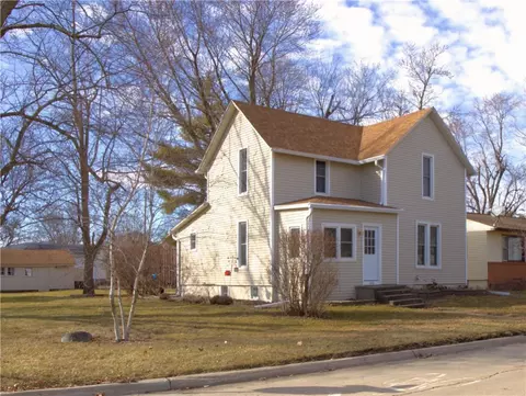 406 Main St SE, Bondurant, IA 50035