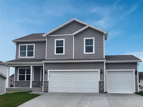 428 41st St SW, Altoona, IA 50009