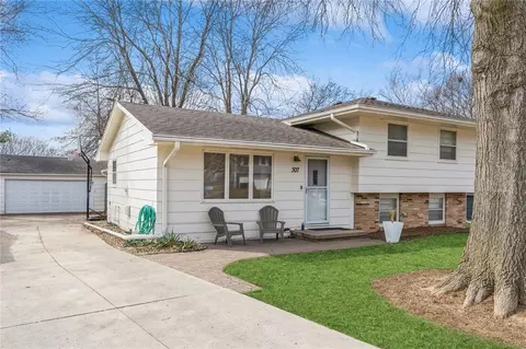 307 Scandia Ave, Des Moines, IA 50315