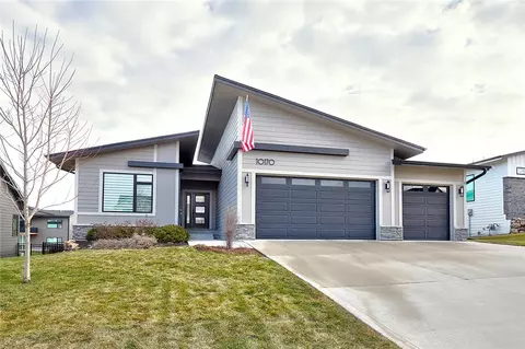 10170 Thorne Dr, West Des Moines, IA 50266